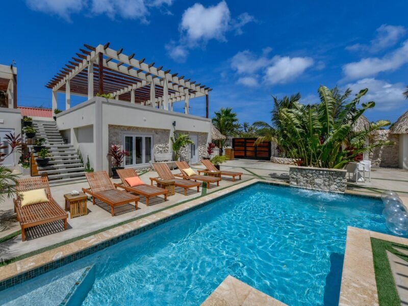 Luxury Boutique Hotel in Savaneta
